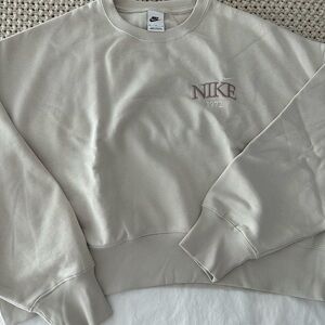Nike Cream Sweater